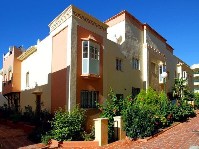 Апартаменты Nerja Medina Экстерьер фото
